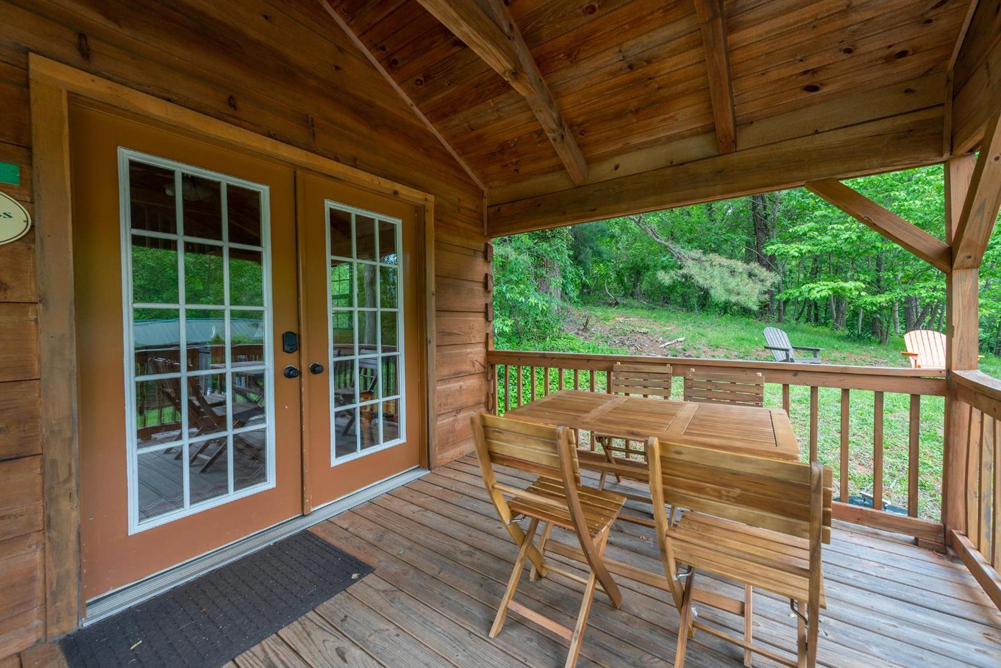 Engadine Inn And Cabins Candler エクステリア 写真