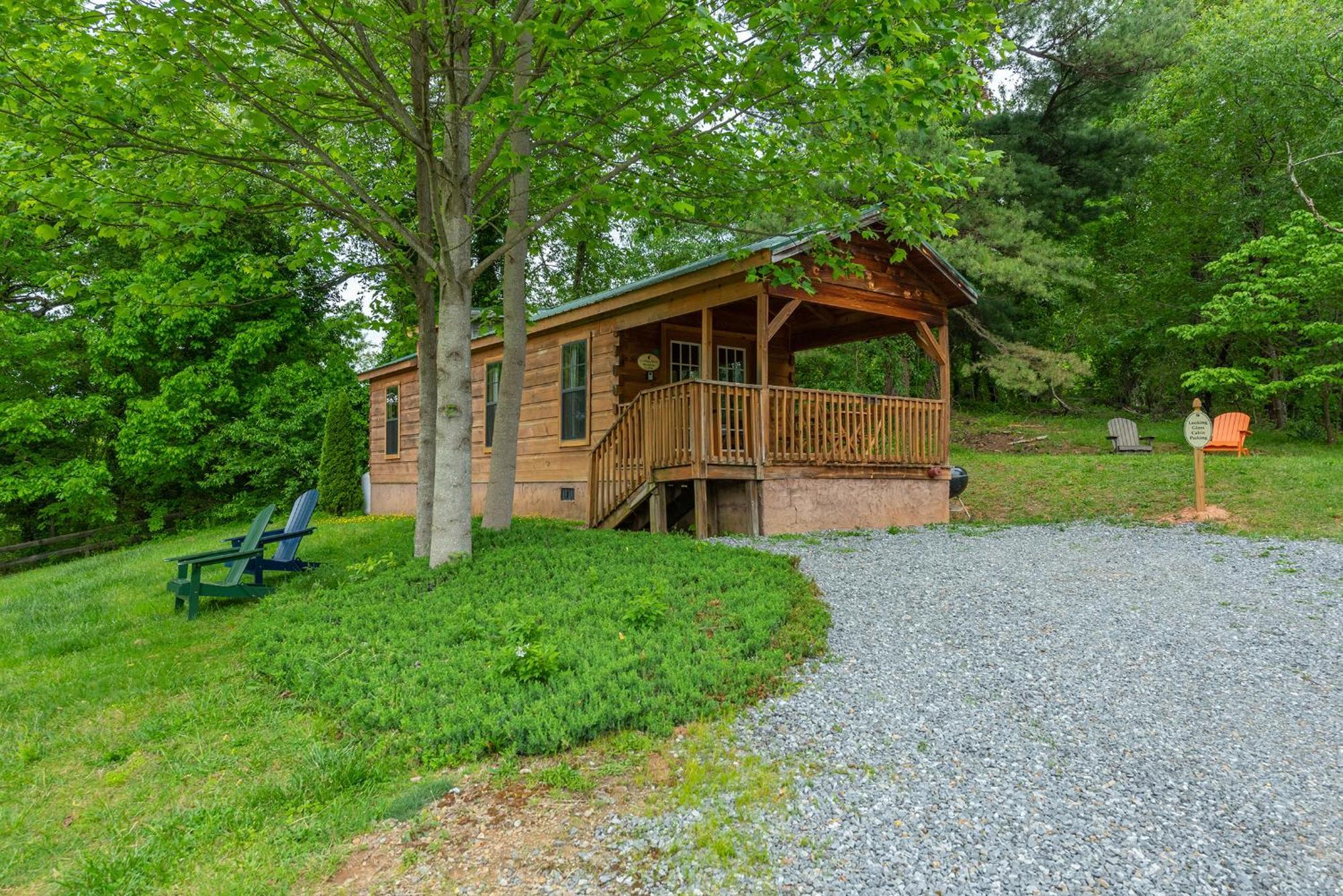 Engadine Inn And Cabins Candler エクステリア 写真