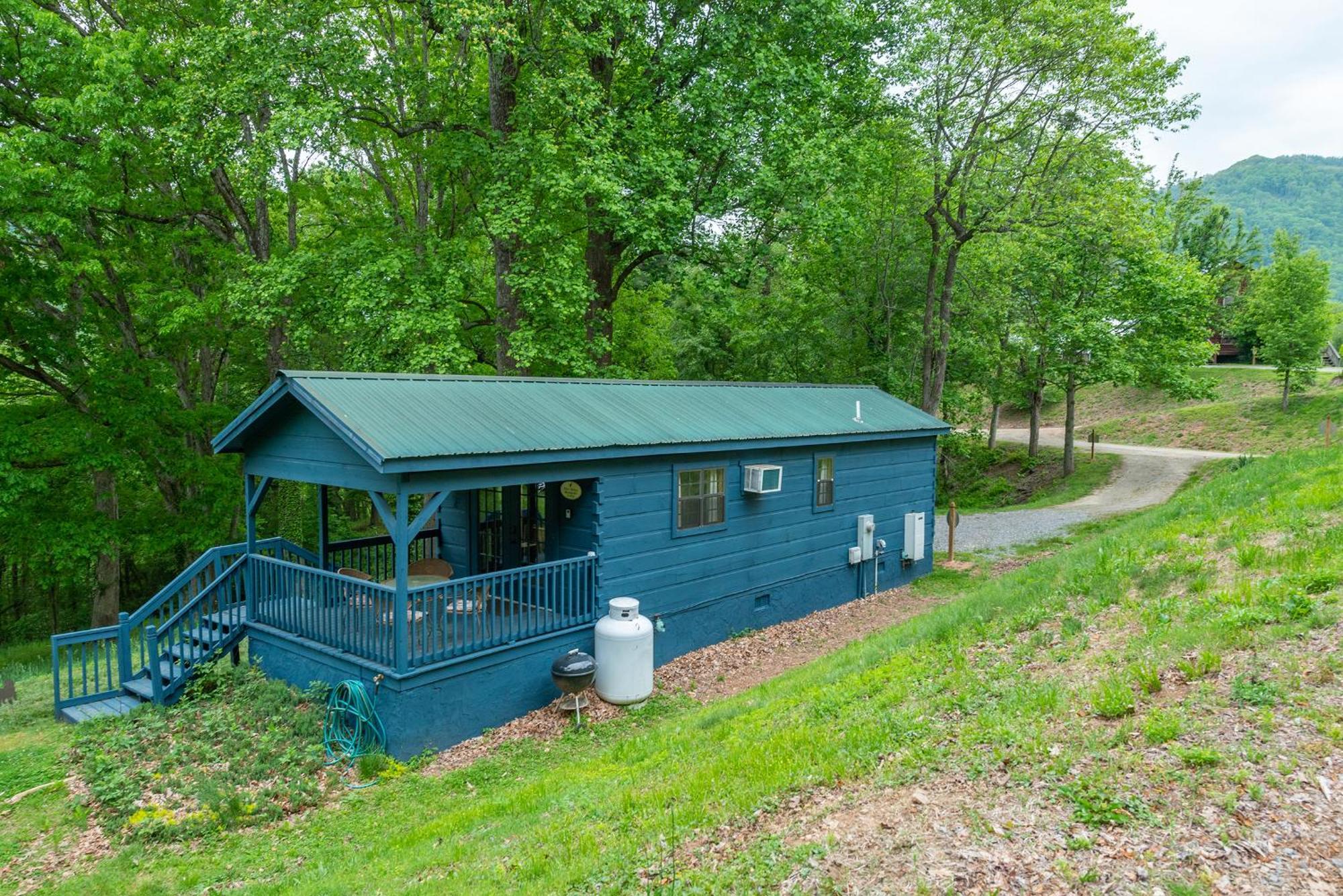 Engadine Inn And Cabins Candler エクステリア 写真