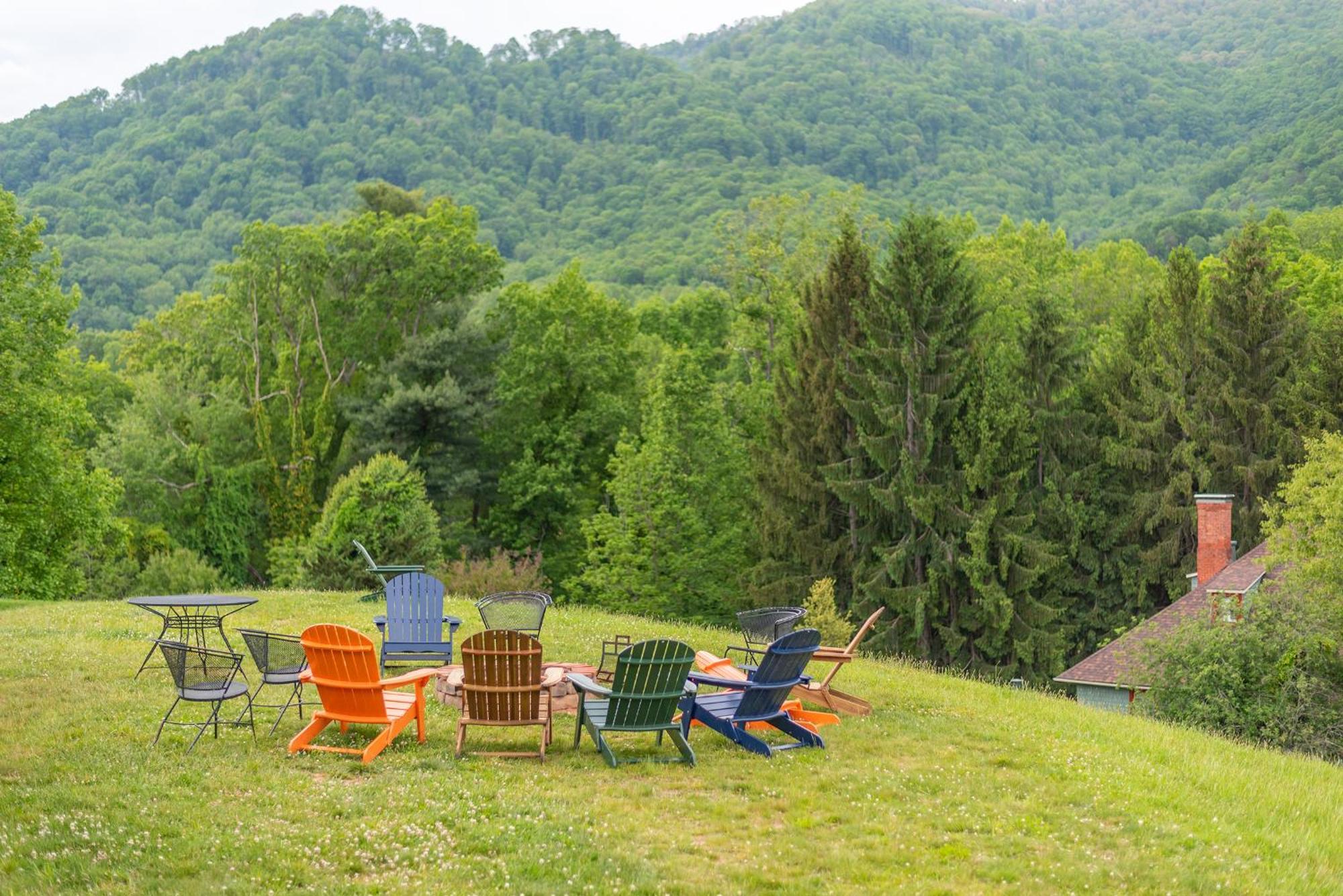 Engadine Inn And Cabins Candler エクステリア 写真